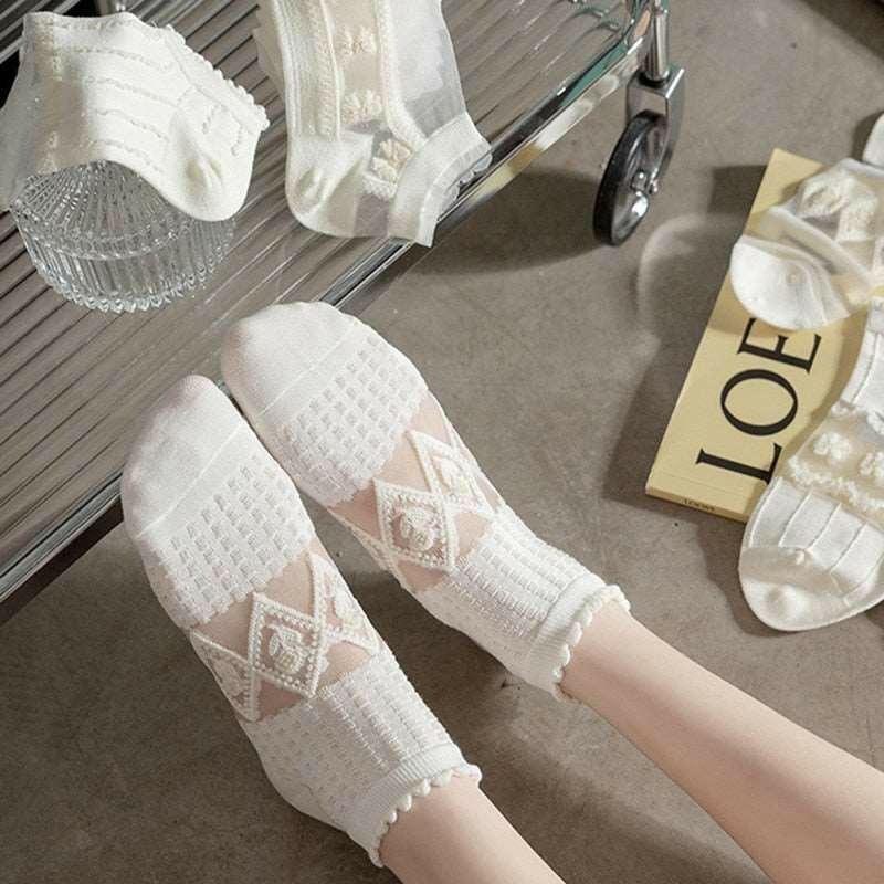 Stylish Women's White Lace Socks with Gold Color Accents (5 Pairs) - The Nichole Collection